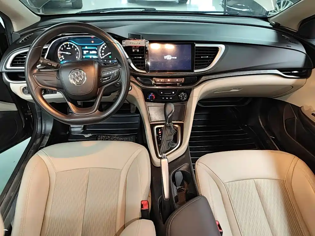 Buick Excelle — миниатюра 10