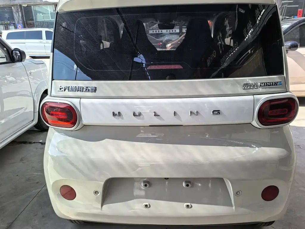 Wuling MINIEV — миниатюра 5