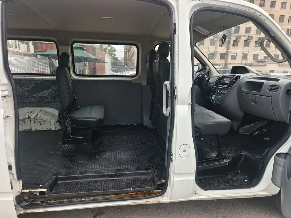 MAXUS V80 — миниатюра 7