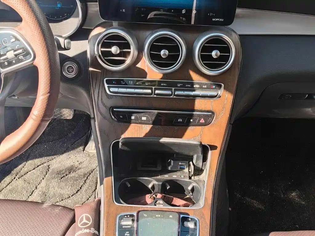 Mercedes-Benz GLC — миниатюра 10