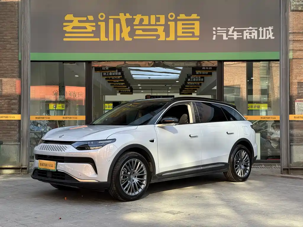 Leapmotor C11 2023 EREV 300 Smart Edition