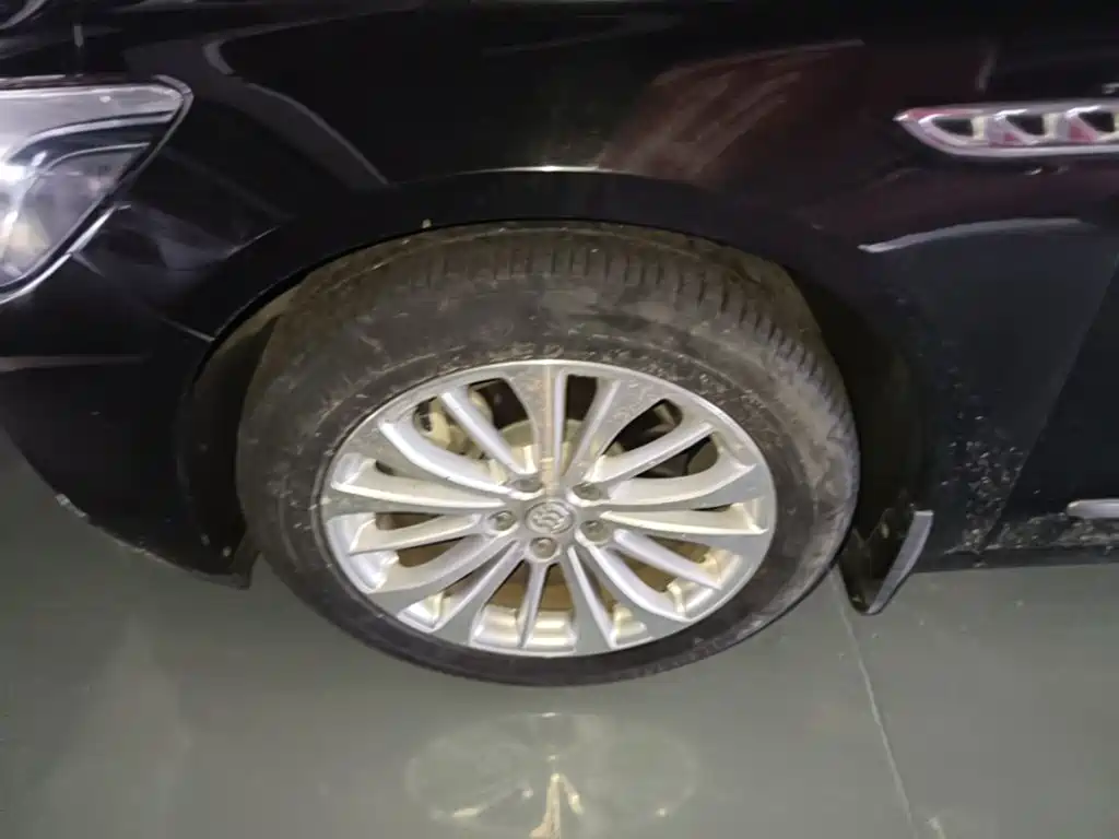Buick LaCrosse — миниатюра 23