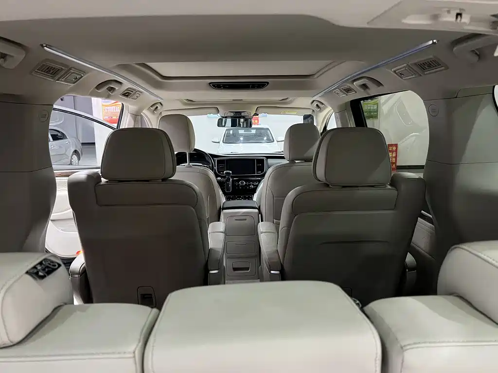 GAC M8 2018 320T Luxury