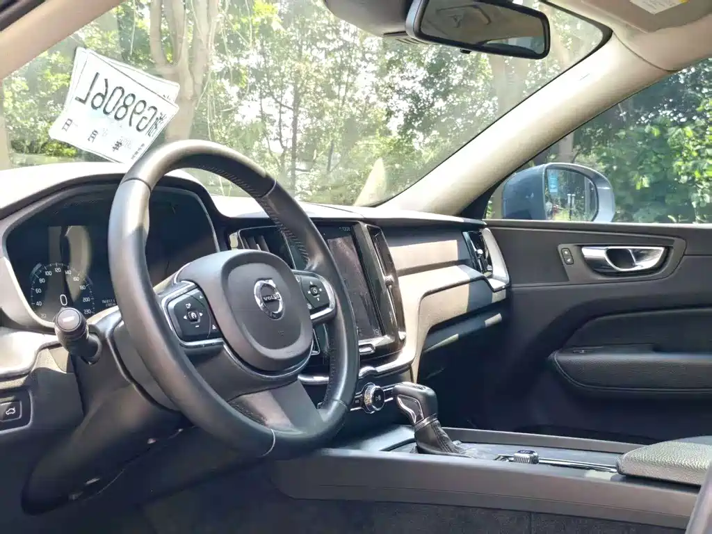 Volvo XC60 — миниатюра 7