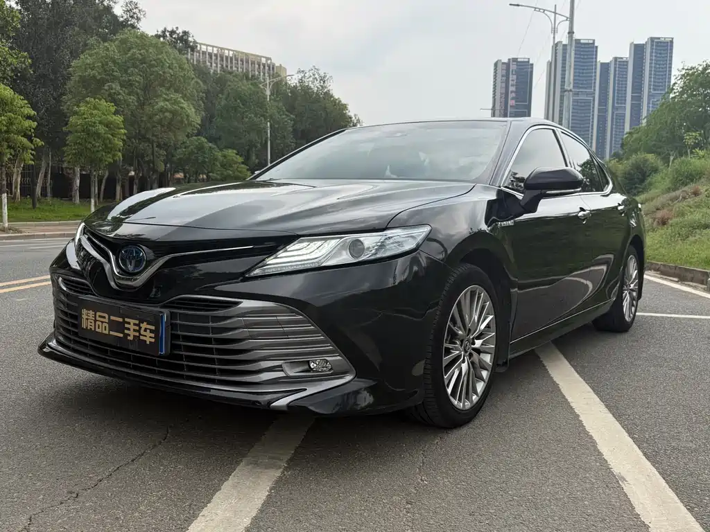 Toyota Camry 2019