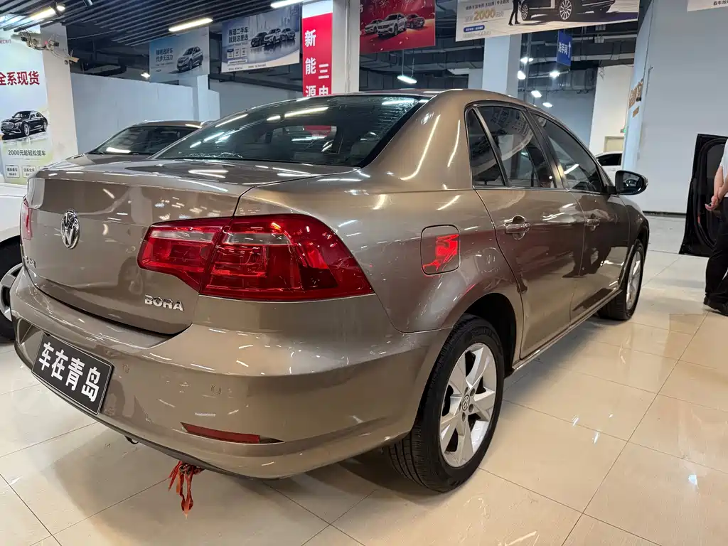 Volkswagen Bora — миниатюра 12