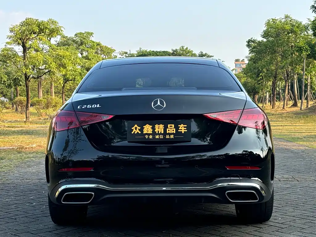 Mercedes-Benz C-Class — миниатюра 13