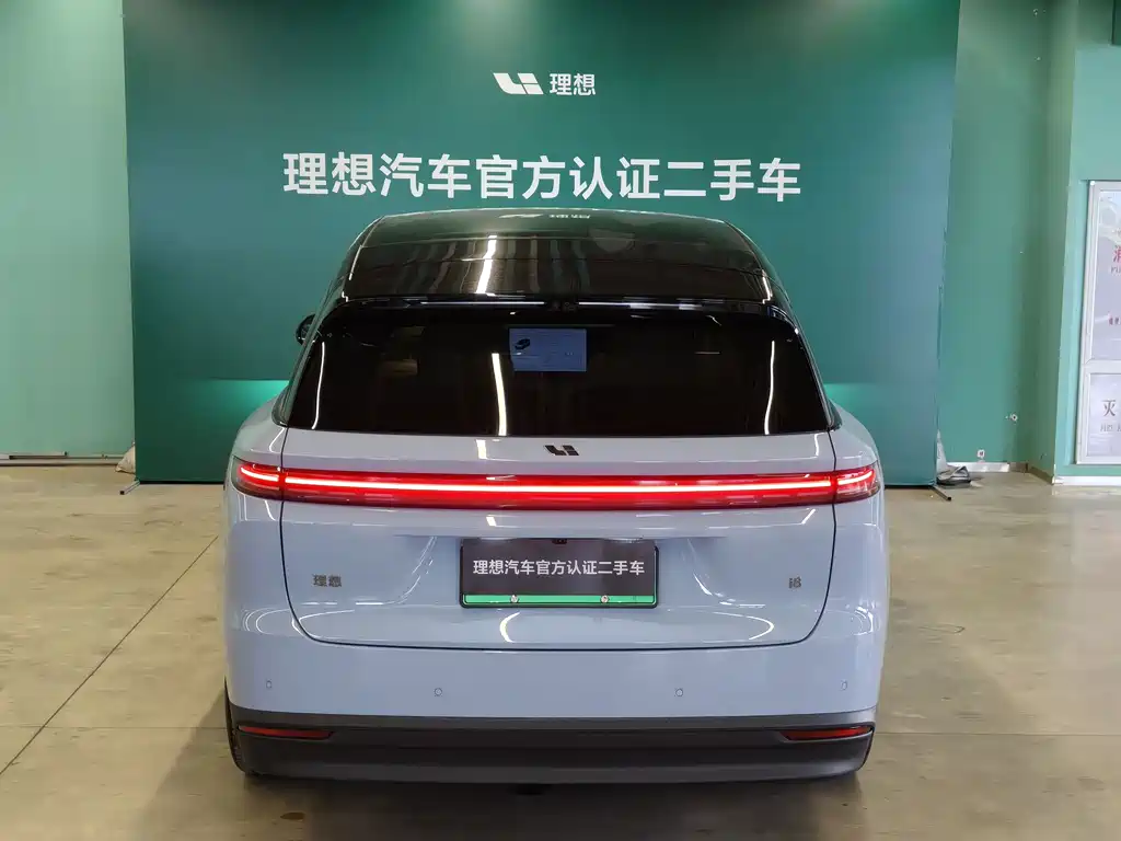 Li Auto i8 2025 Standard
