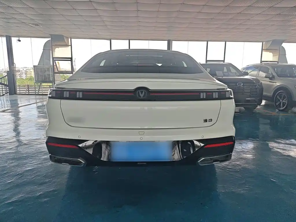 Changan Eado — миниатюра 10