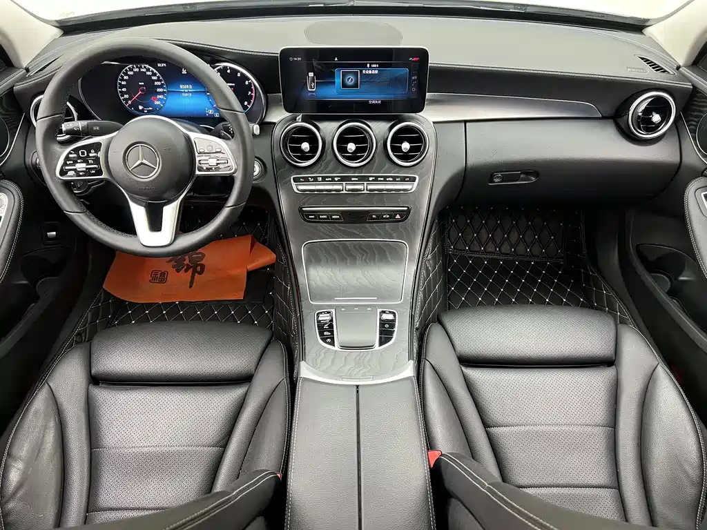 Mercedes-Benz C-Class — миниатюра 16