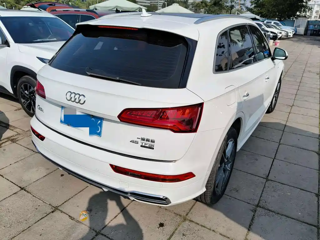Audi Q5L — миниатюра 6