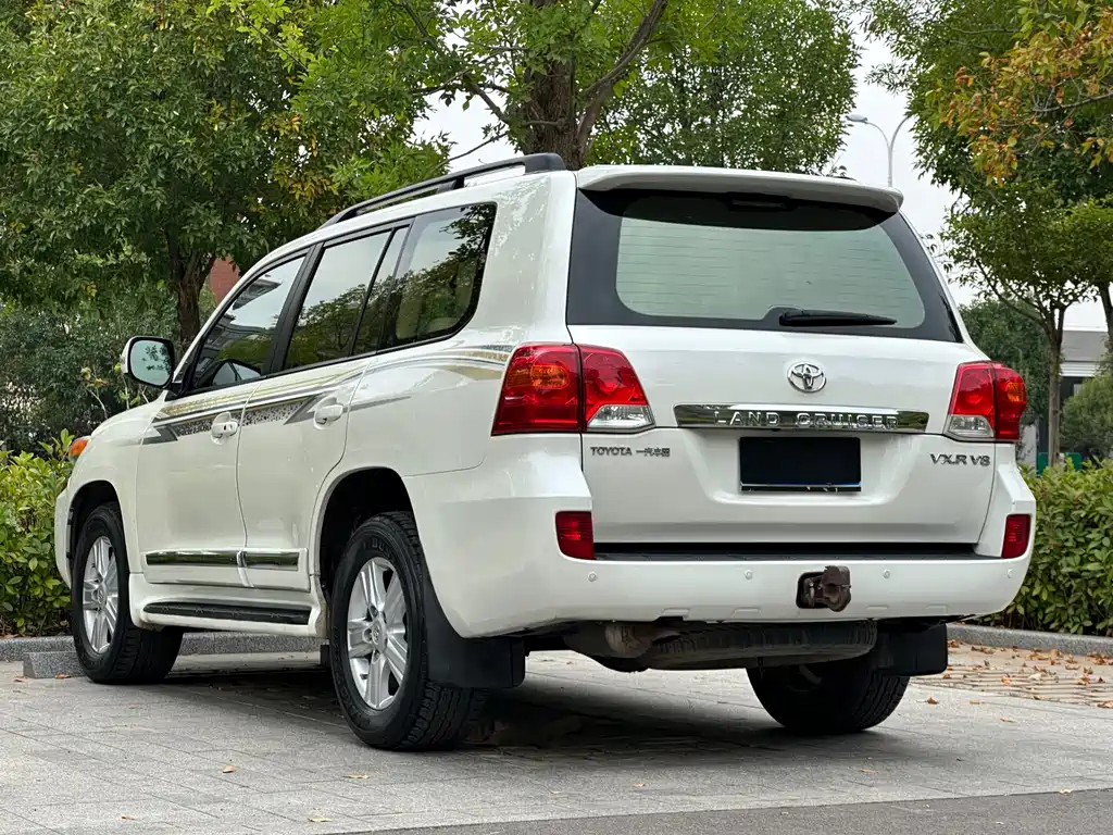 Toyota Land Cruiser — миниатюра 5