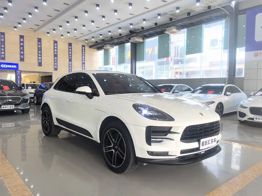 Porsche Macan — миниатюра 3