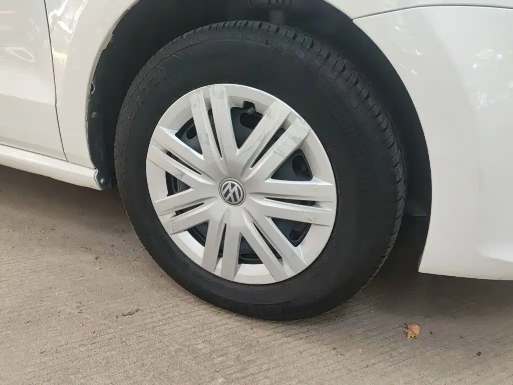 Volkswagen Polo — миниатюра 24