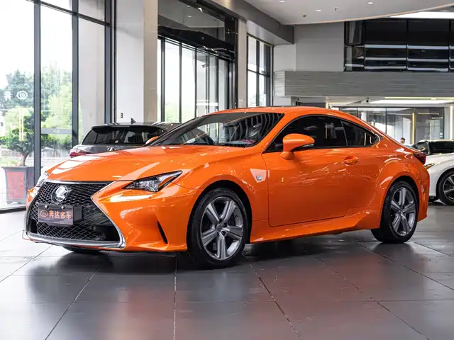 Lexus RC — фото 1