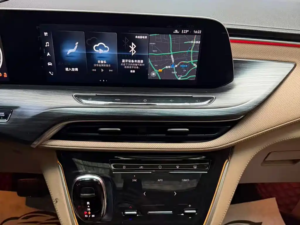 Buick GL8 — миниатюра 12