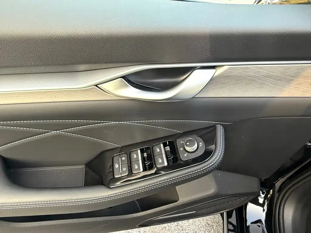 GEELY AUTOMOBILE XINGRUI