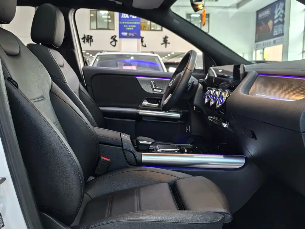 Mercedes-Benz GLA — миниатюра 12