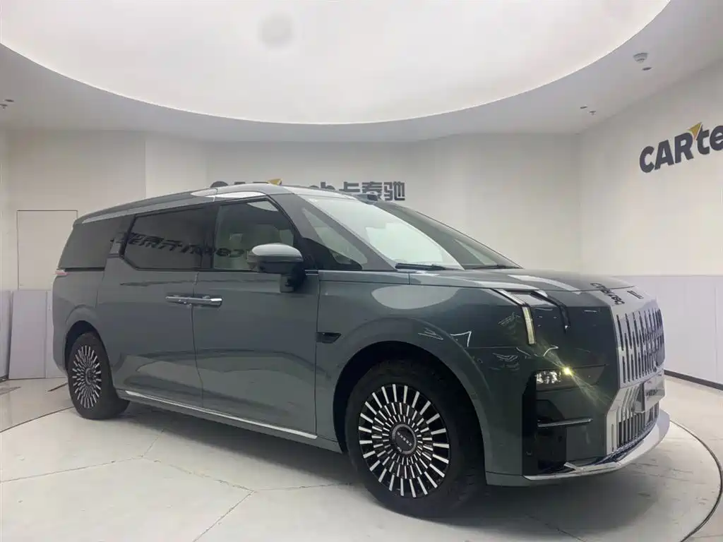 Zeekr 009 2024 мест 108kWh