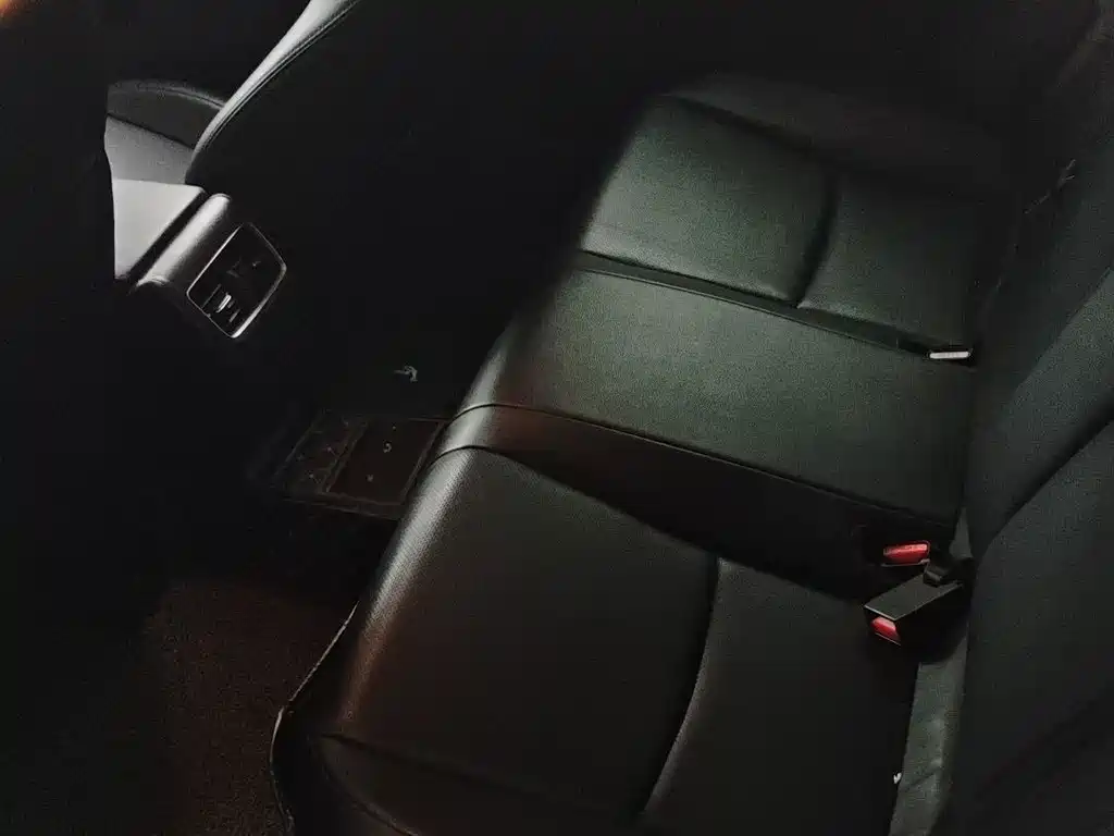Honda Accord — миниатюра 5