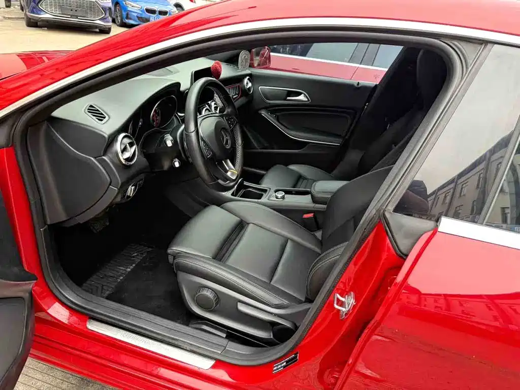 Mercedes-Benz CLA (Import) — миниатюра 6