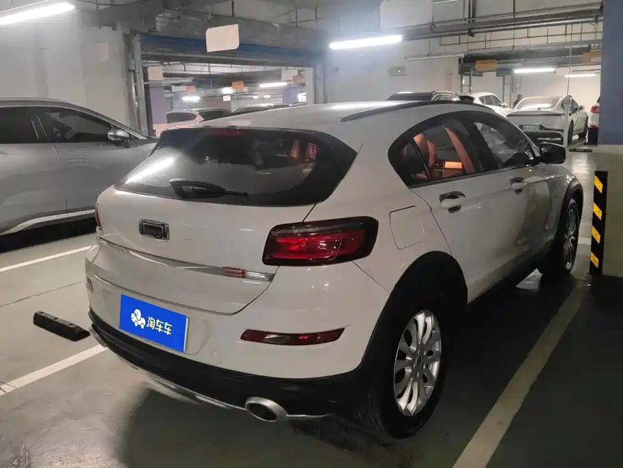 Qoros Qoros 3 — миниатюра 3
