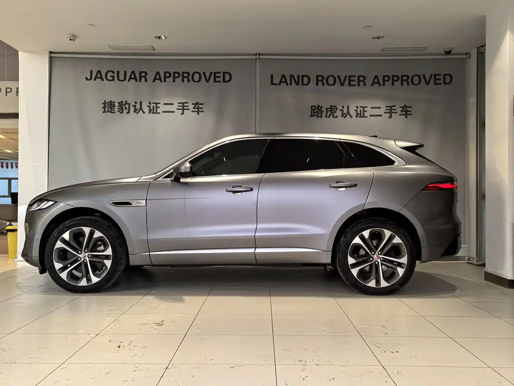 JAGUAR F PACE