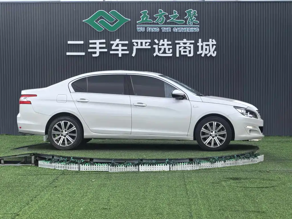 Peugeot 408 2016 1.6T AT Luxury