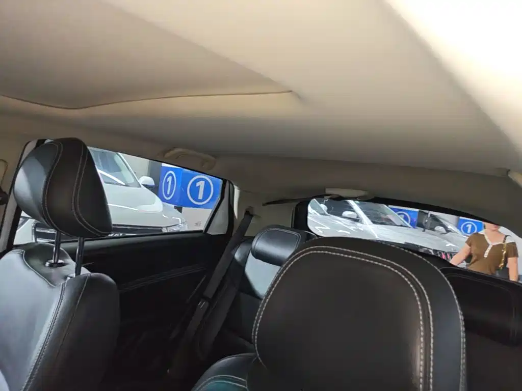 Geely Vision X3 — миниатюра 18