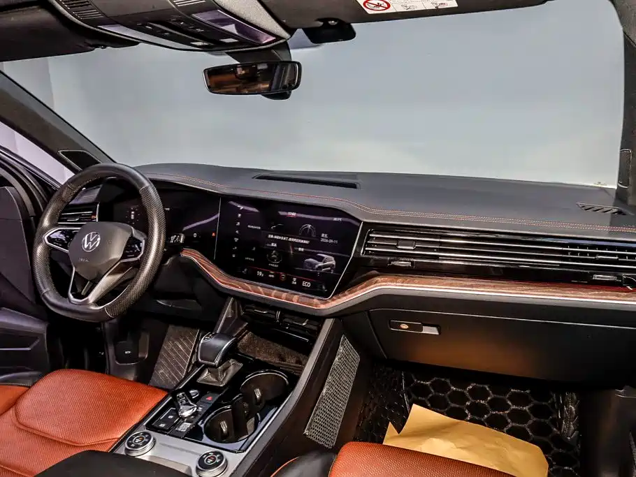 Volkswagen Touareg — миниатюра 28