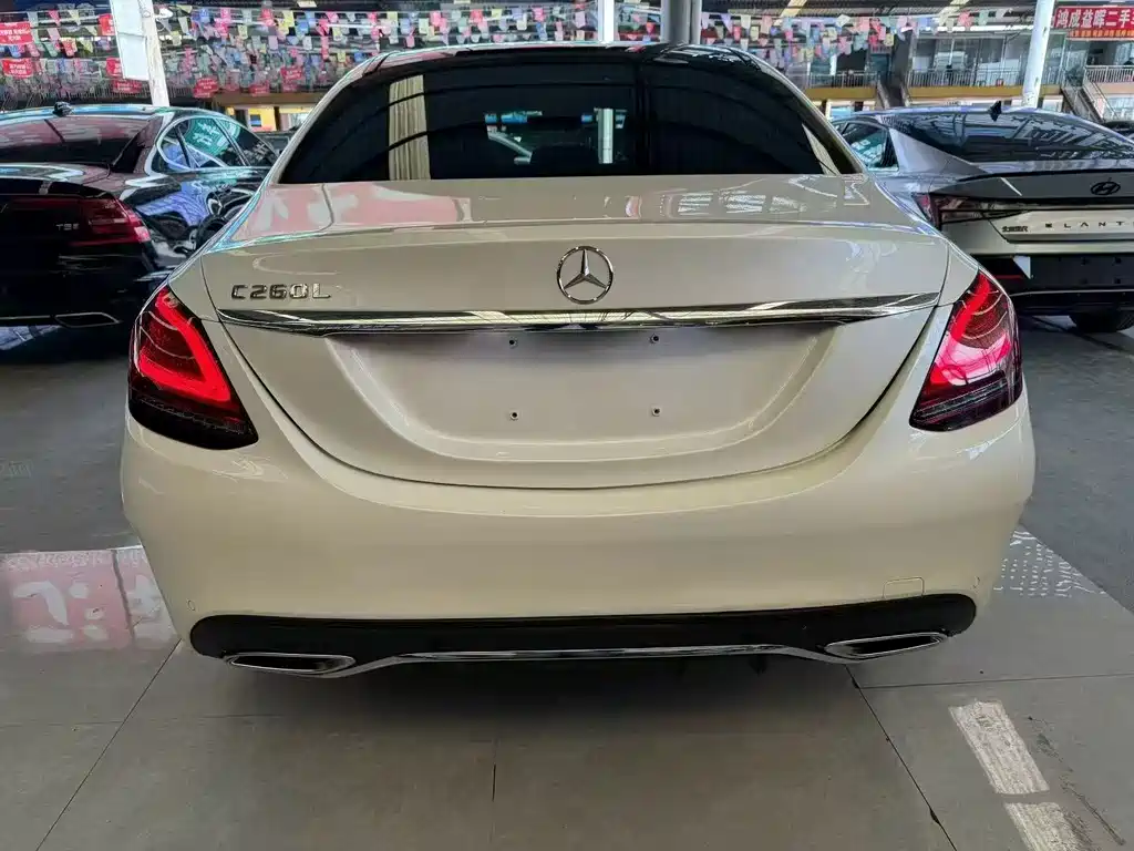 Mercedes-Benz C-Class — миниатюра 9