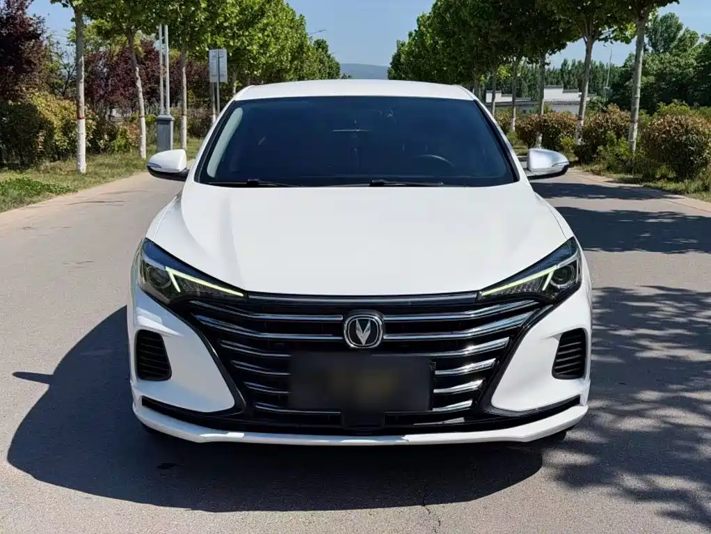 Changan Eado — миниатюра 4