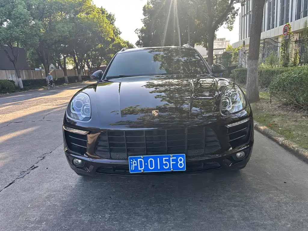 Porsche Macan — миниатюра 5