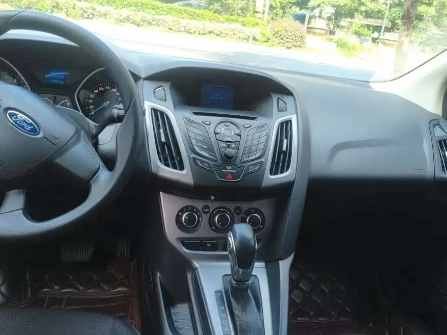 Ford Focus — миниатюра 13