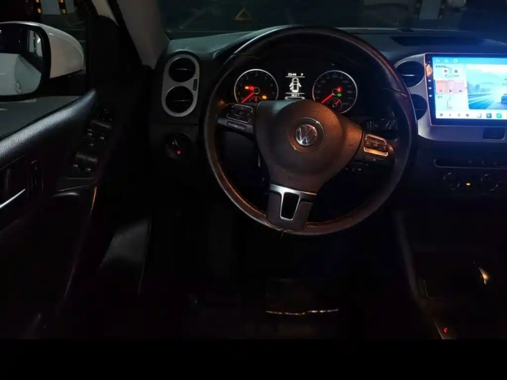 Volkswagen Tiguan — миниатюра 15