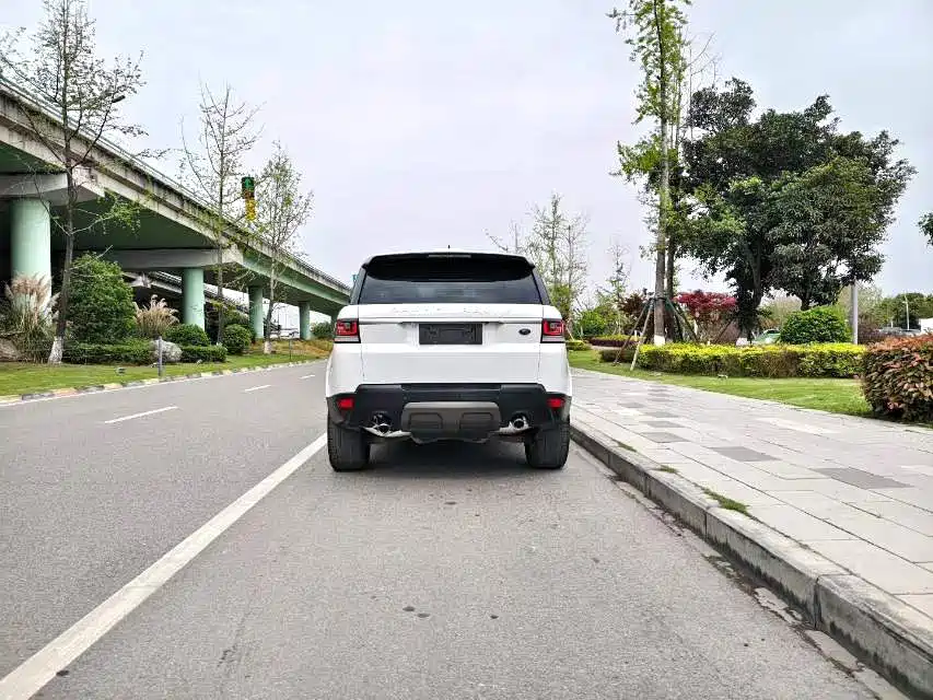 Land Rover Sport — миниатюра 6