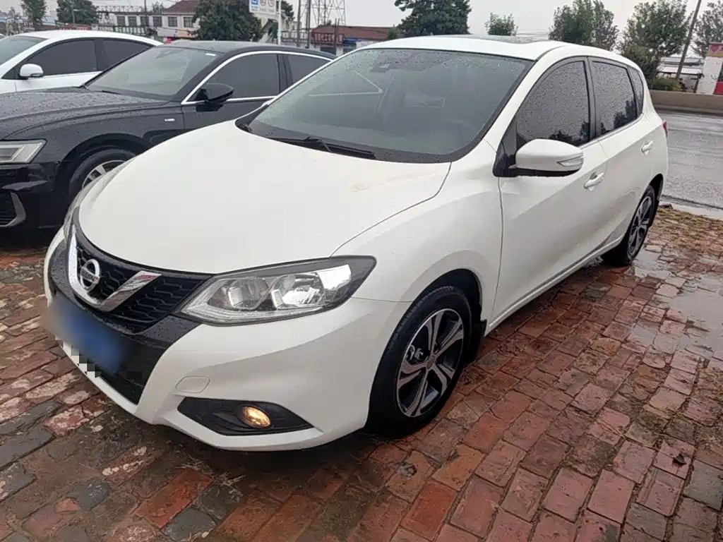 Nissan Tiida — миниатюра 2