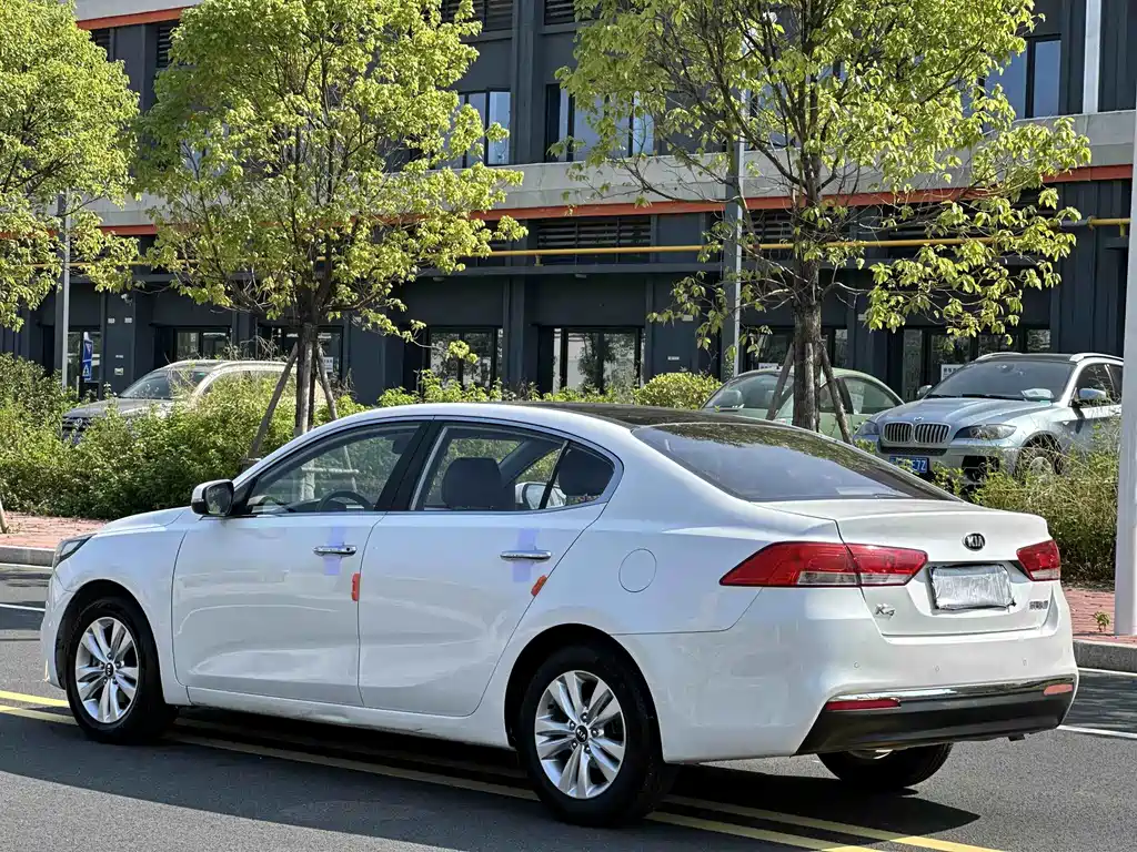 Kia K4 — миниатюра 7