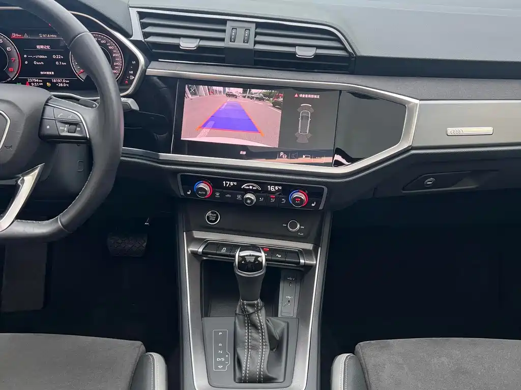 Audi Q3 — миниатюра 8