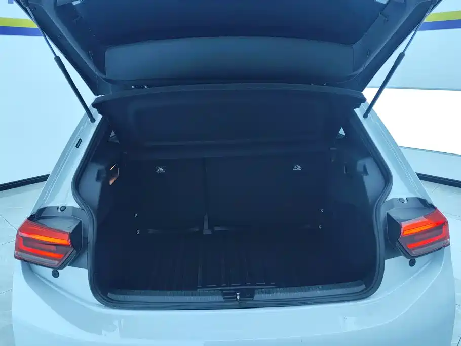 Volkswagen ID.3 — миниатюра 4