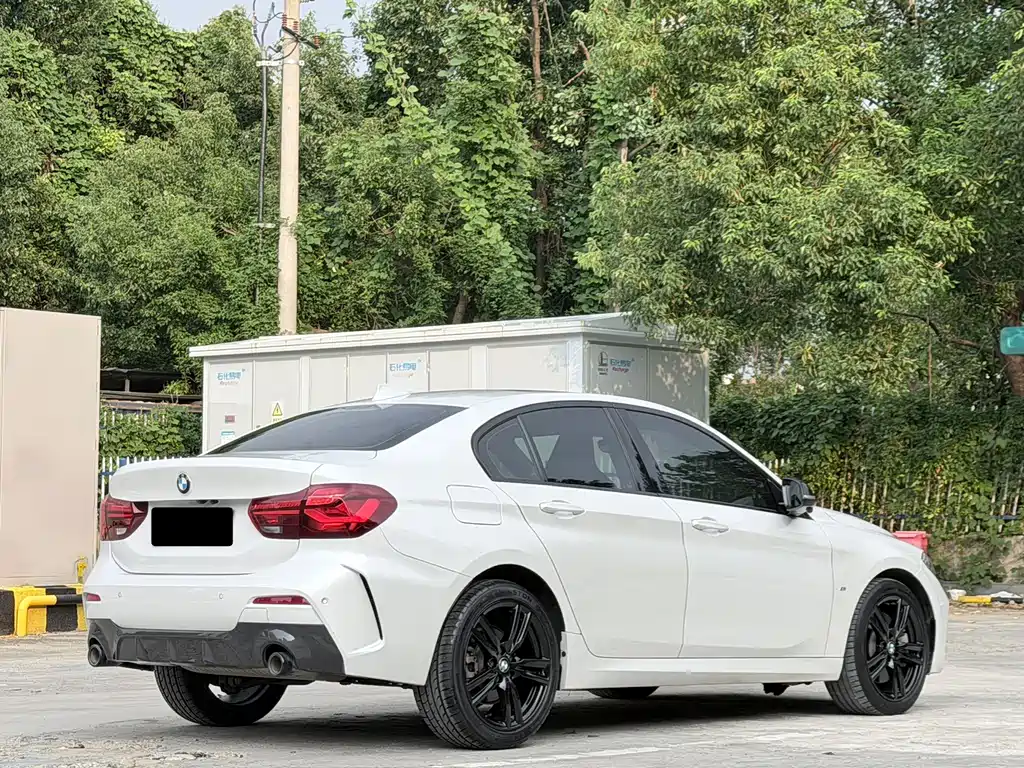 BMW 1 Series — миниатюра 14