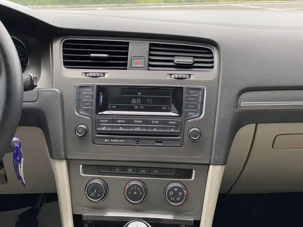 Volkswagen Golf — миниатюра 7