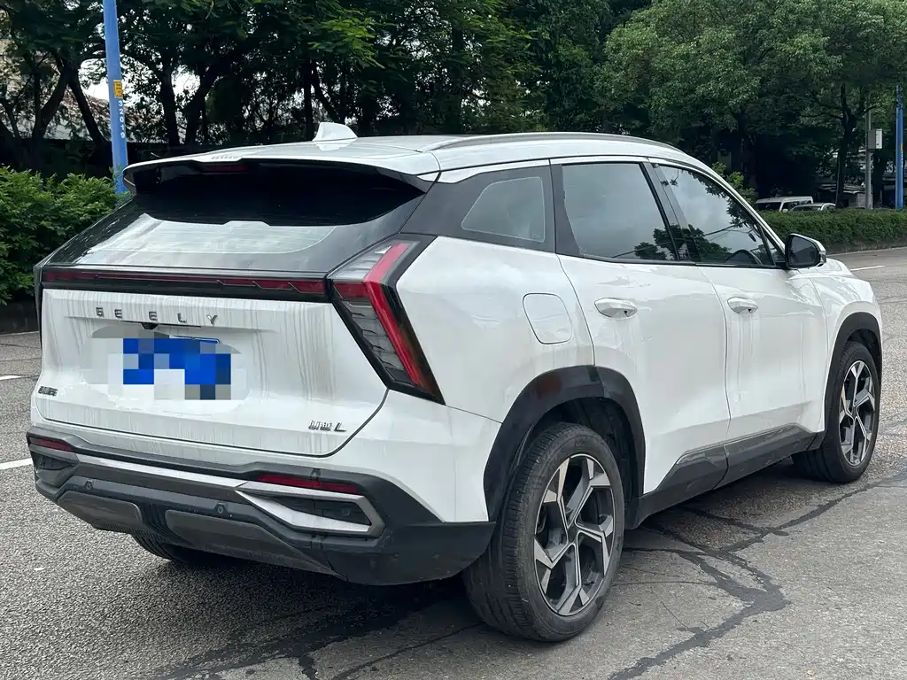 Geely Boyue L — миниатюра 2