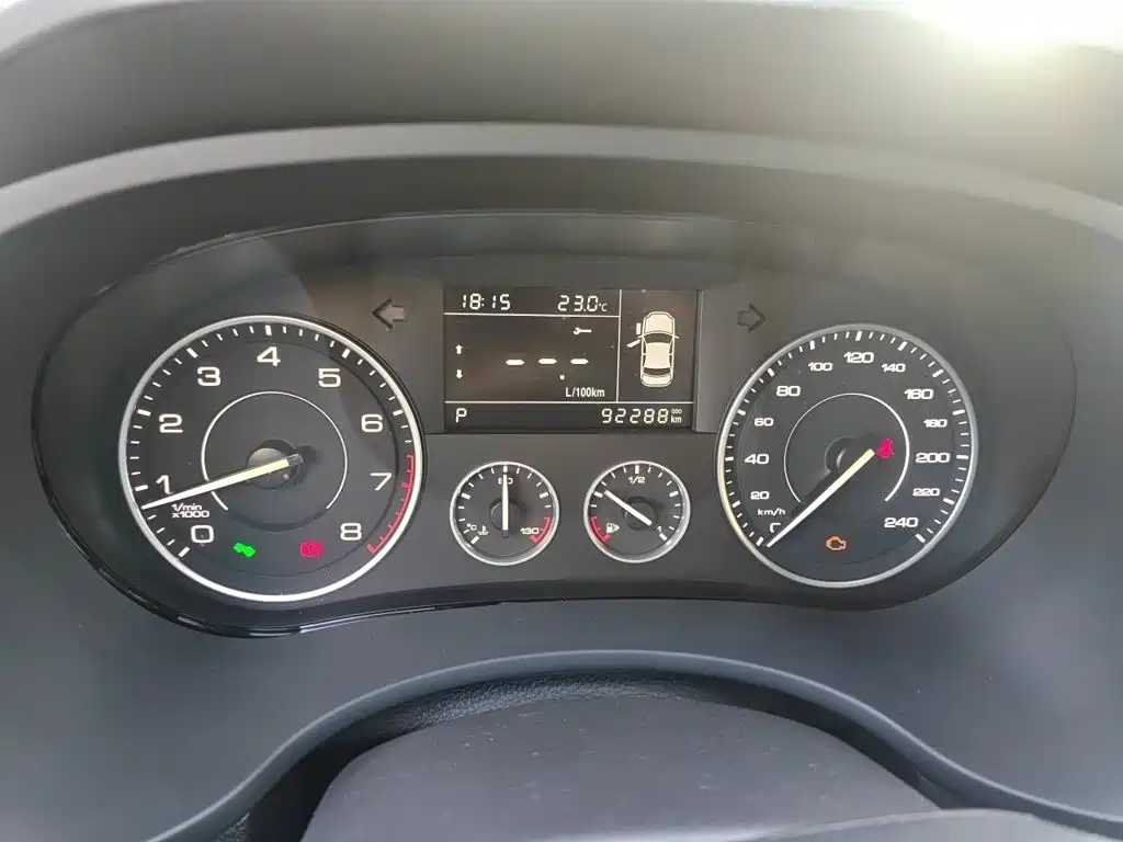 Borgward BX5 — миниатюра 8