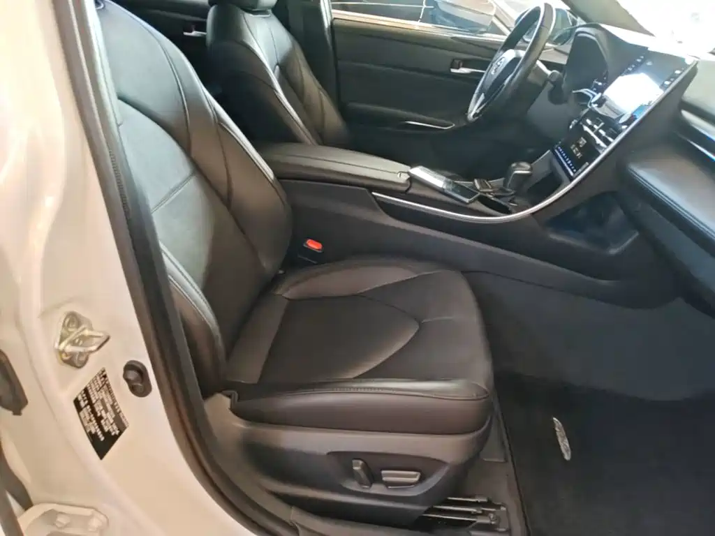 Toyota Avalon — миниатюра 25