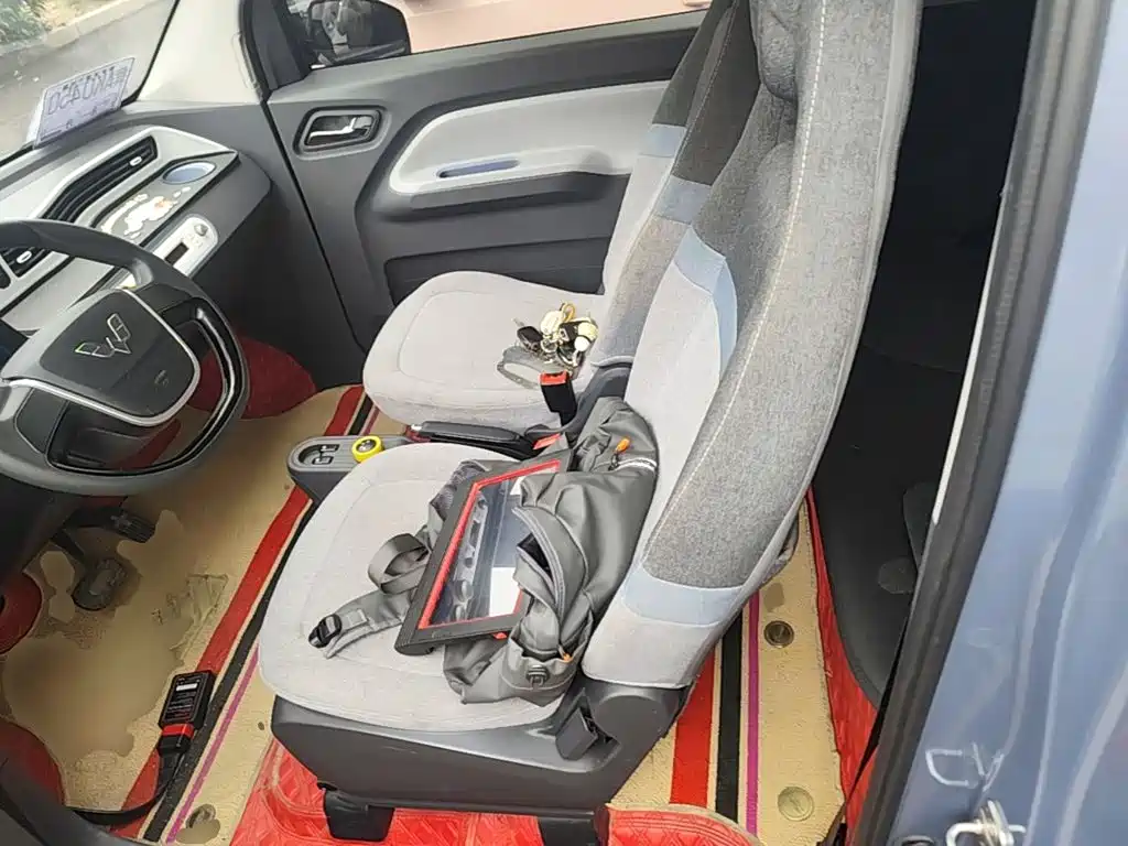 Wuling MINIEV — миниатюра 15