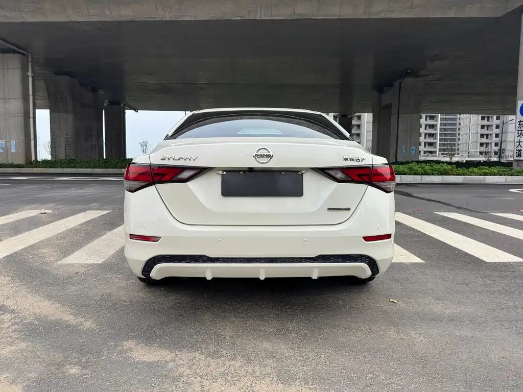 Nissan Sylphy — миниатюра 6