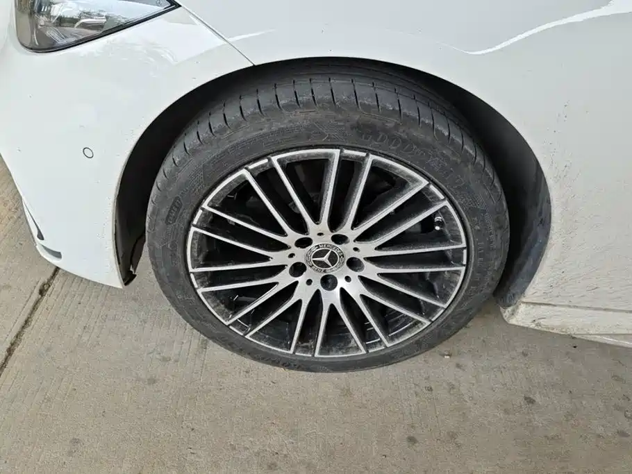 Mercedes-Benz C-Class — миниатюра 6