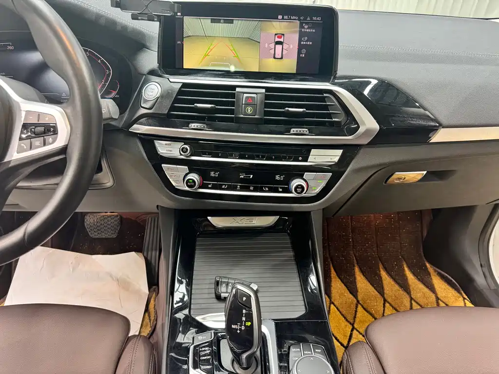 BMW X3 — миниатюра 15