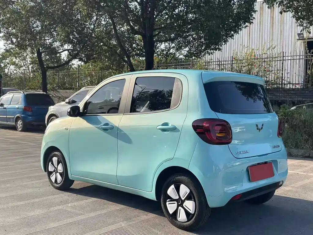 Wuling MINIEV — миниатюра 7